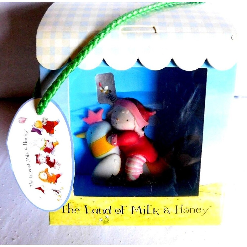 Enesco Land Of Milk And Honey Lilly Lamb Birthday Train 4007284 (1 year piece)